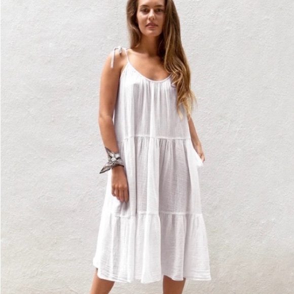 Honorine Dresses & Skirts - DONATED Honorine Daisy Dress Large